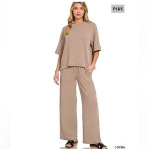 1X -3X ❤️ ZENANA PLUS PLUS RAISED RIB SHORT SLEEVE TEE & PANTS SET